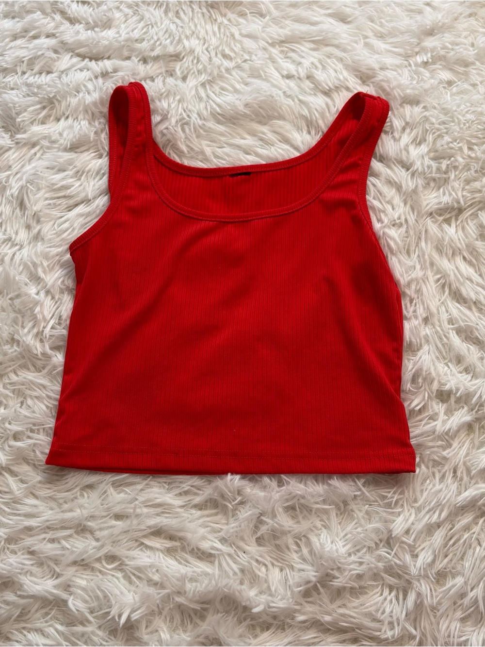 🍟amazon red tank top medium